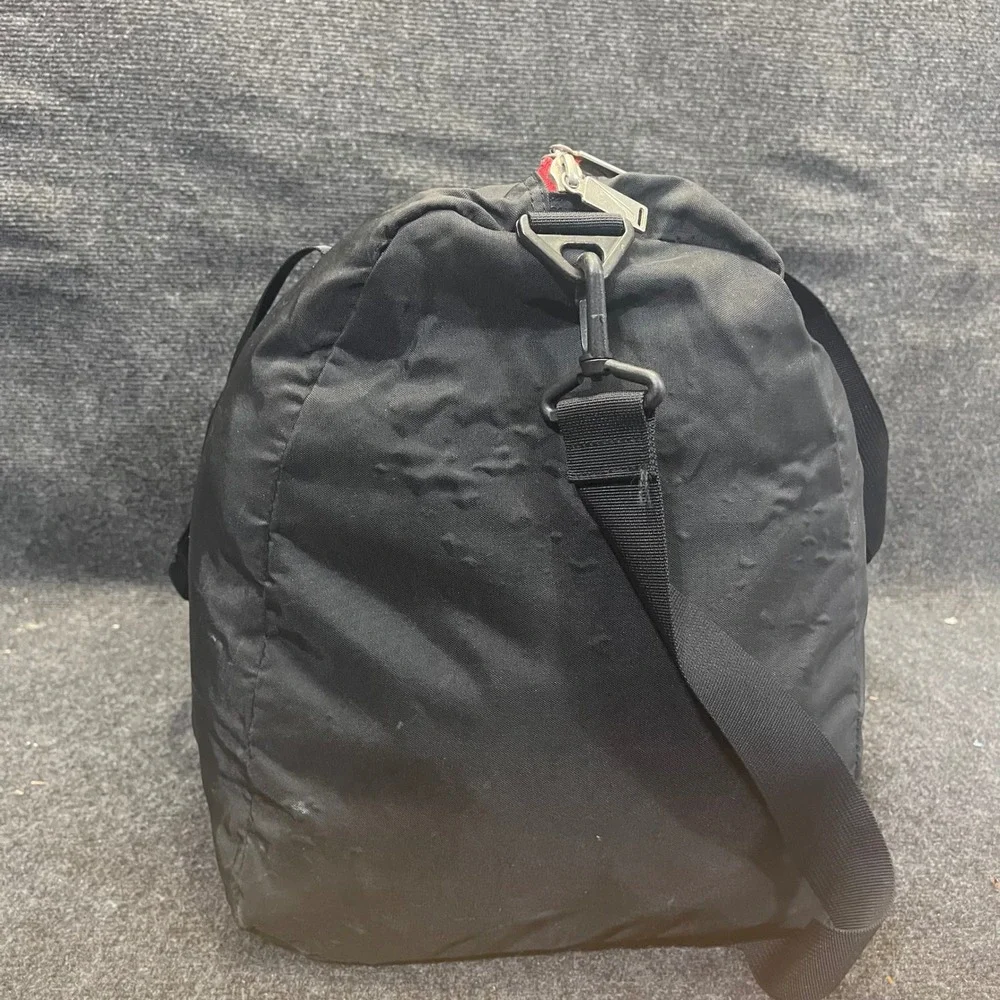 Nike‎ Air Jordan Vintage 90s Jumpman 23 Logo Duffle Bag Black/Red 530055 SP-K56